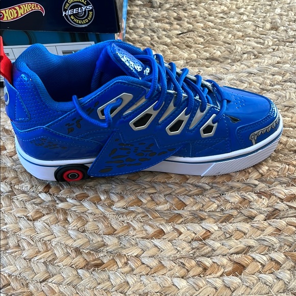 Heelys Blue Roller Shoes - Picture 7 of 16